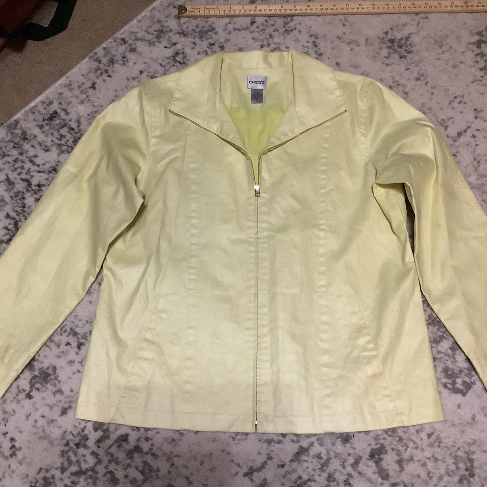 CHICO’S JACKET Yellow Lightweight size 2 Lined